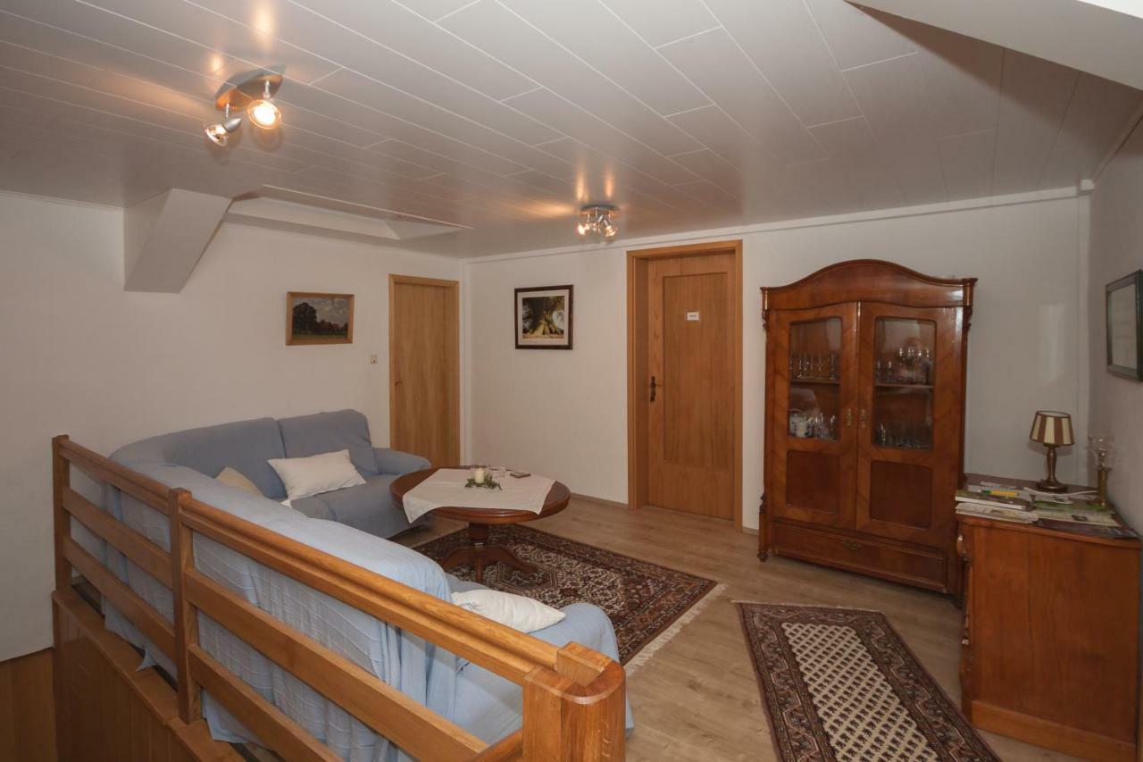 Hotel Hof Grafeneiche à Asel Extérieur photo